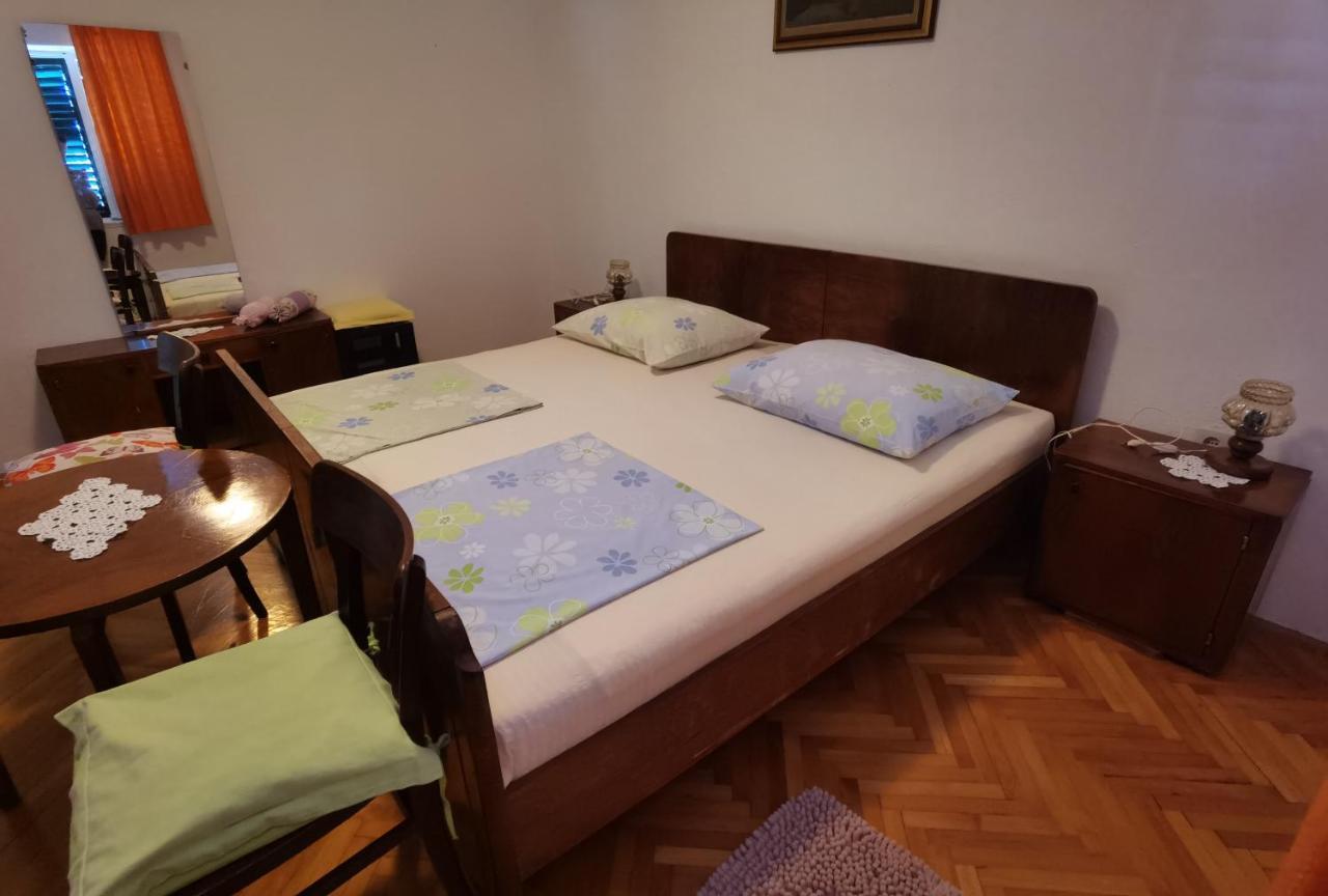 Ivo Apartment *